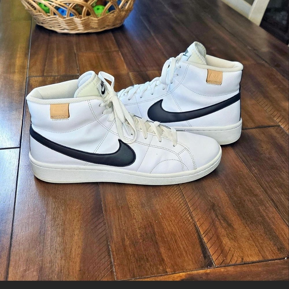 Nike White and Black Men's High-Top Sneakers